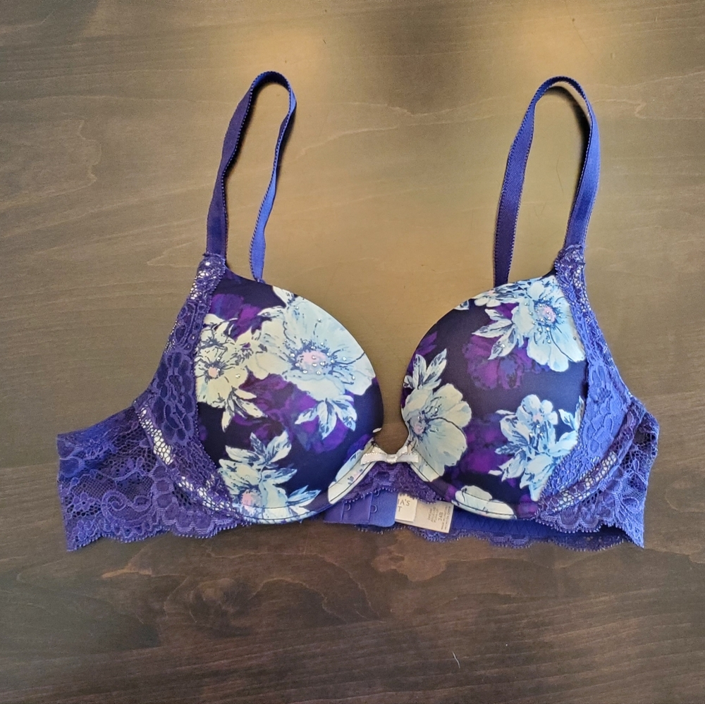 Victoria's Secret 34B bra